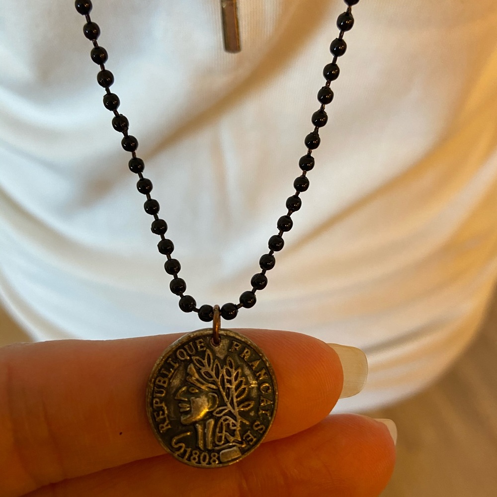 🦋 3/$15 🦋 Layered Necklace - Picture 5 of 6